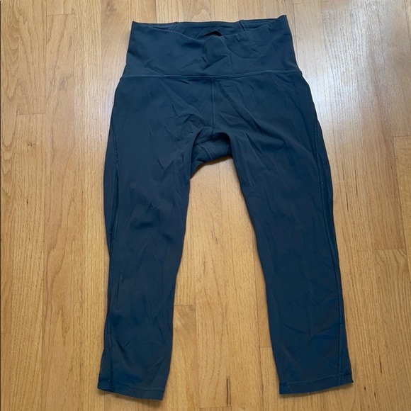 LULULEMON Obsidian 25” tights. - Picture 2 of 3